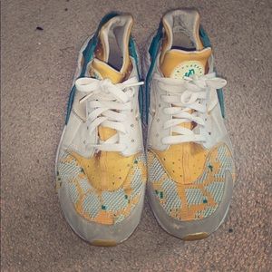 Running casual shoes